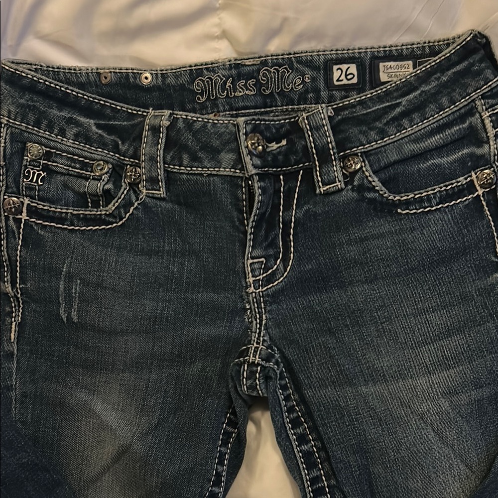 Miss Me Women's, Size 26, Blue Jean Cuffed Capris